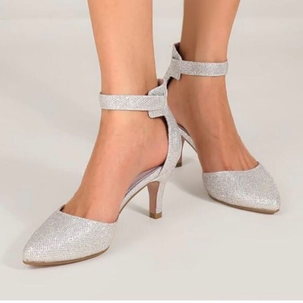 Silver dressy pumps Mary Jane style